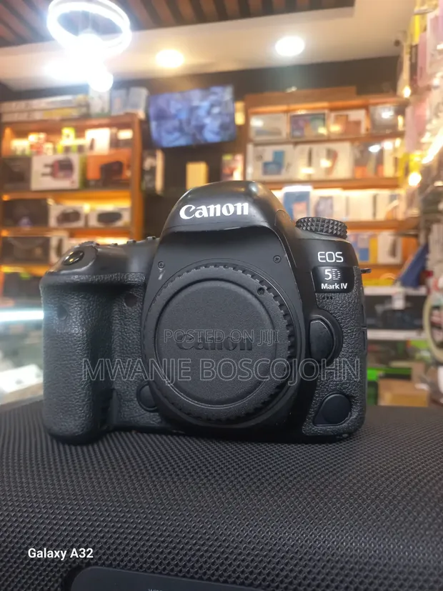 Canon EOS 5D Mark IV - 1
