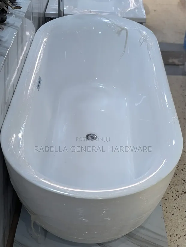 Jacuzzi Bathtub - Brand New Ceramic - 1