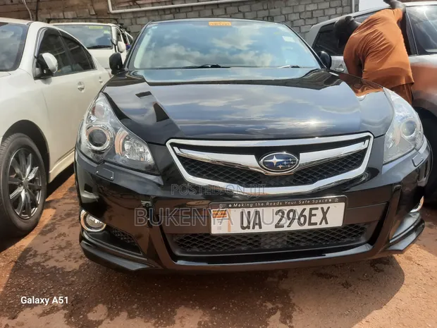 Subaru Legacy 2010 Black - 1