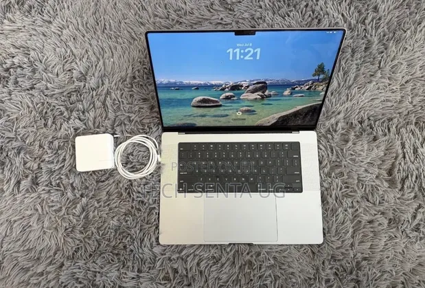 Apple MacBook Pro 2021 M1 Max 32GB RAM 1TB SSD - 1