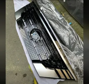Nissan NV350 Urvan Grill (2018-2020)