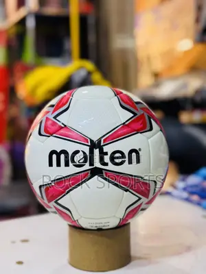 Molten Tubeless Football Size 4