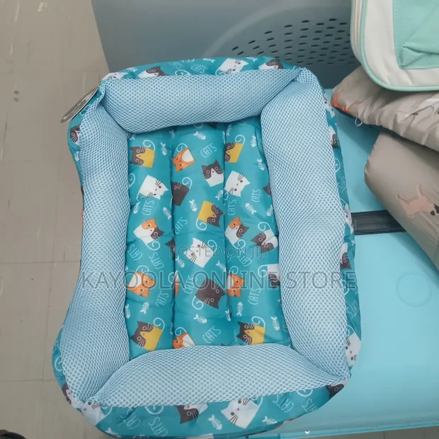 4 Seasons Universal Pet Bed - 1