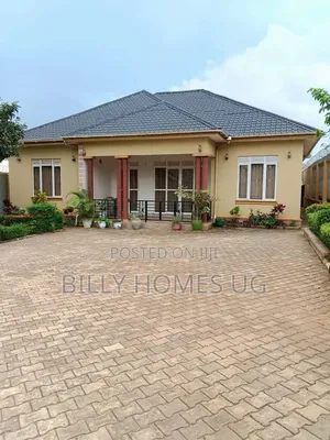 4 Bedroom Bungalow for Sale in Ssisa