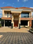 5 Bedroom Mansion for Sale in Kira - 1
