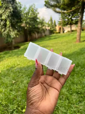 Quad 4-in-1 Pill Case Organizer (White)