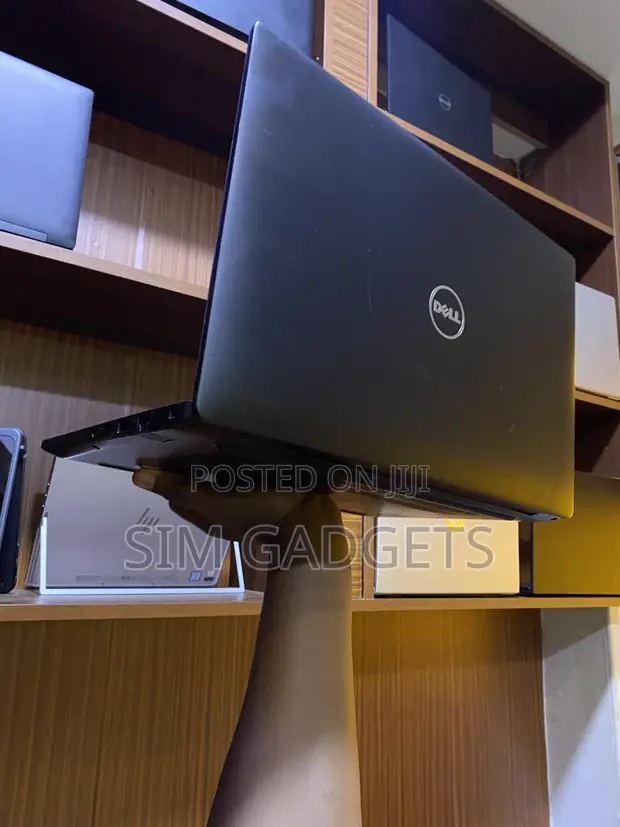 Dell Latitude 7480 Laptop - 1