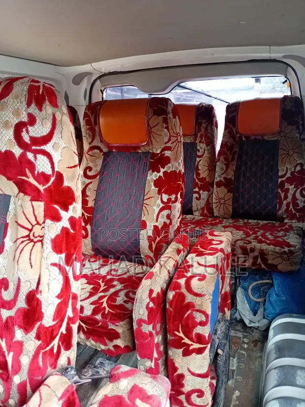Toyota HiAce 2012 White - 1