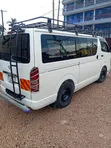Toyota HiAce 2012 White - 4
