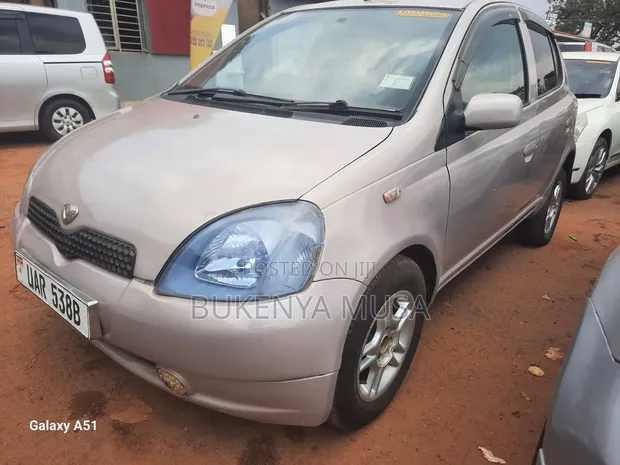Toyota Vitz 2000 Pink - 1