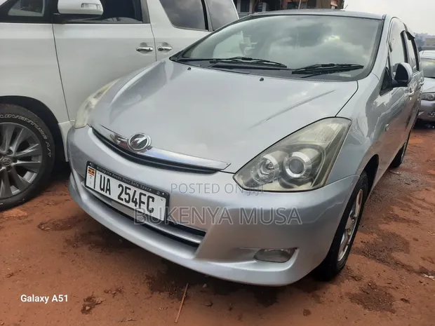 Toyota Wish 2008 Silver - 1