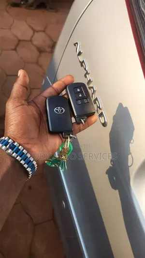 Emergency Car Opening Service