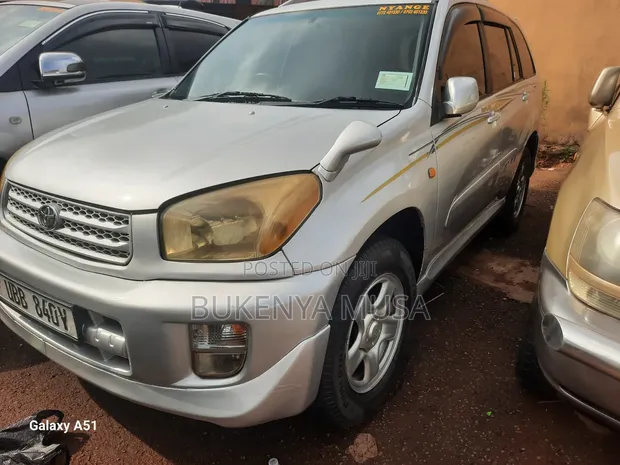Toyota RAV4 2005 Silver - 1