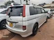Toyota Isis 2009 Silver - 3