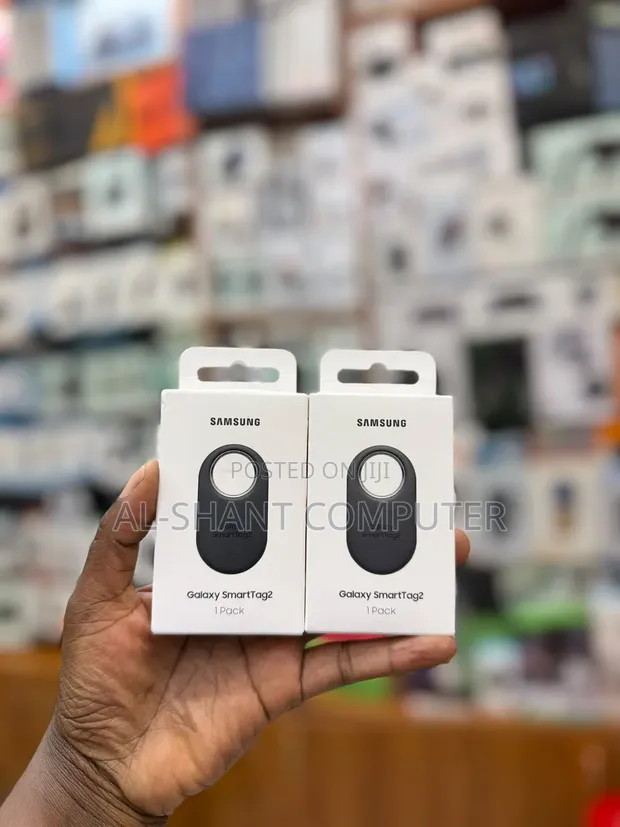 Samsung Galaxy SmartTag2 Bluetooth Tracker - 1