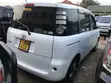 Toyota Sienta 2007 White - 4