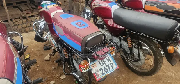 Bajaj Boxer 2024 Red - 1