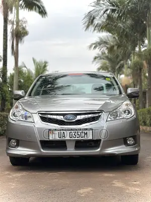 Subaru Legacy BM9 2012 Silver