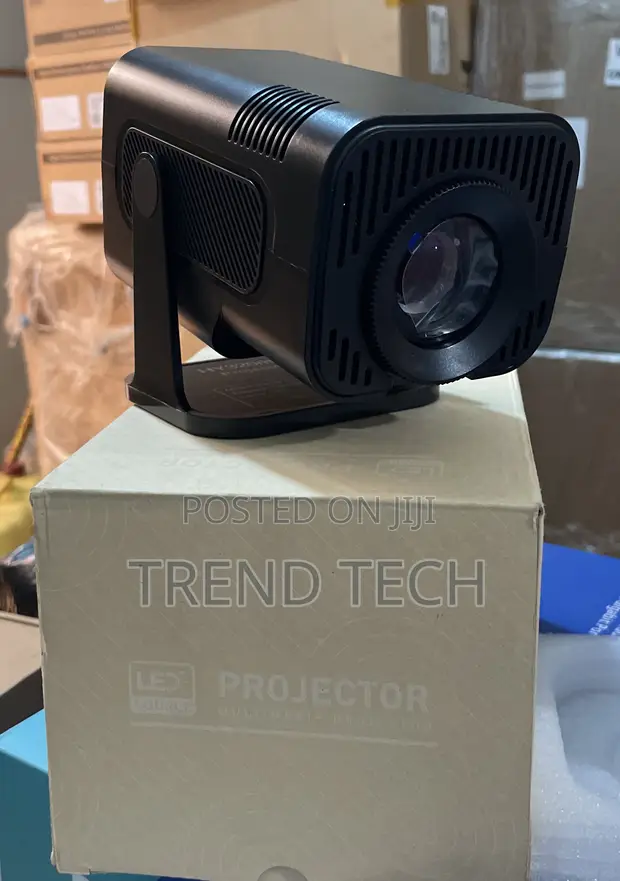Ultra Smart Projector - 1