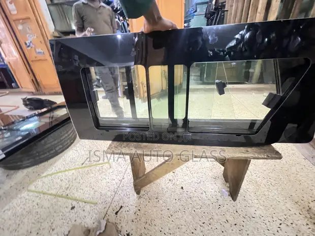 Toyota HiAce - Sliding Glasses - 1