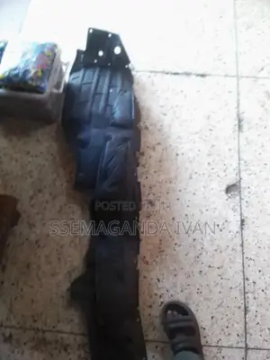 Toyota Harrier Hybrid Under Mudflap