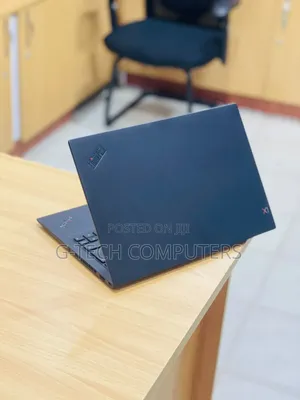 Lenovo ThinkPad X1 Carbon Laptop