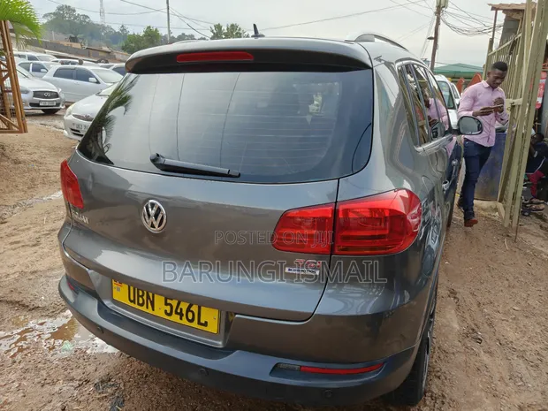 Volkswagen Tiguan 2014 Gray - 1