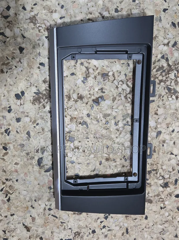 Subaru Legacy Android Radio Console Box (2015-2018) - 1
