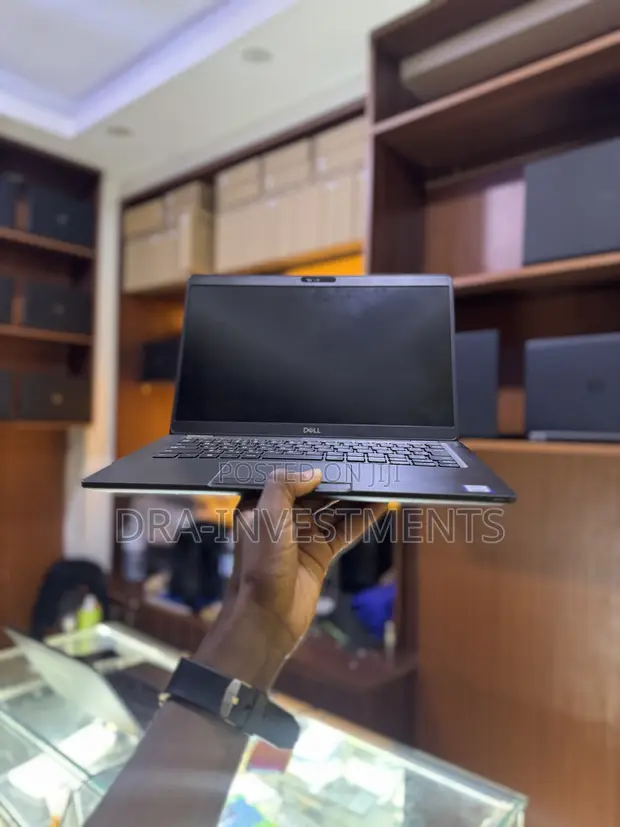 Dell Latitude 5300 Laptop - Core i7, 16GB RAM, 512GB SSD - 1