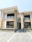 5 Bedroom Villa for Sale in Ssisa - 1