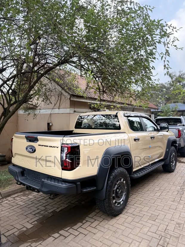 2026 Ford F-250 Super Duty XLT SuperCab LB Yellow - 1