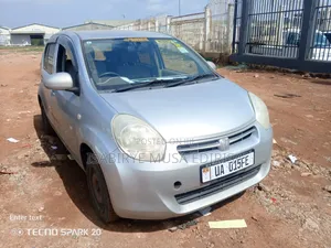Toyota Passo 2012 Silver