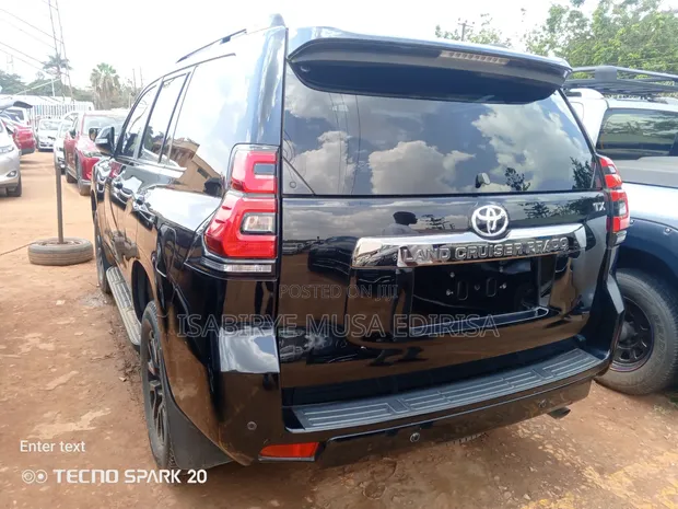 Toyota Land Cruiser 2022 Black - 1