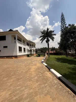 7-Bedroom House for Sale in Buziga, Central Division