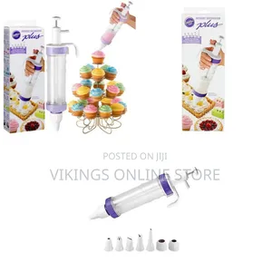 Dessert Decorator Plus Cake Decorating Tool Set