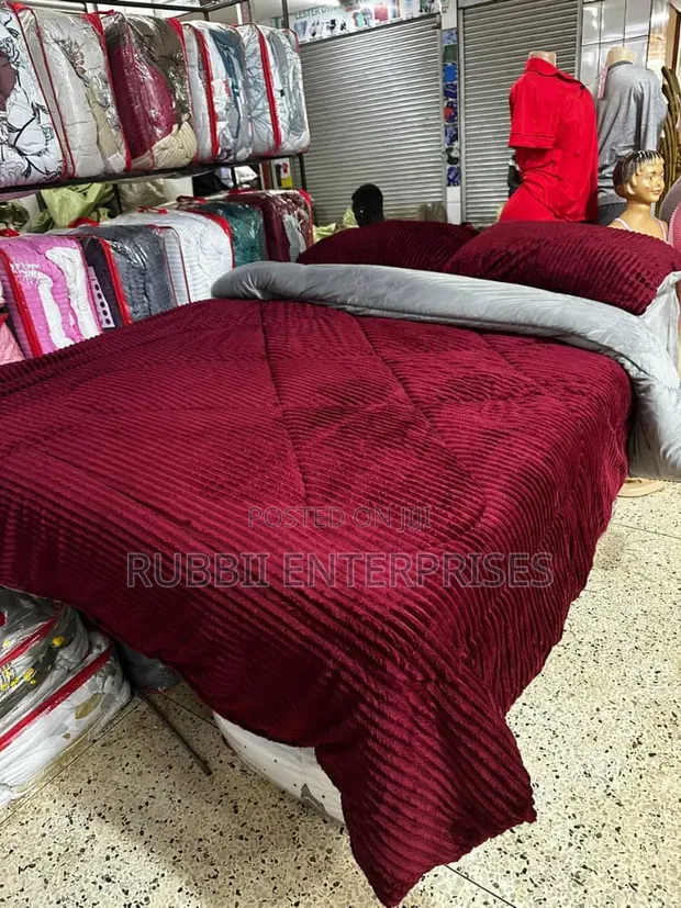 Velvet Duvet Set - Maroon - 1