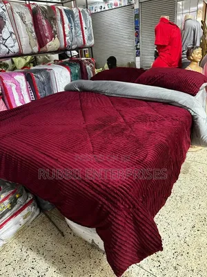 Velvet Duvet Set - Maroon