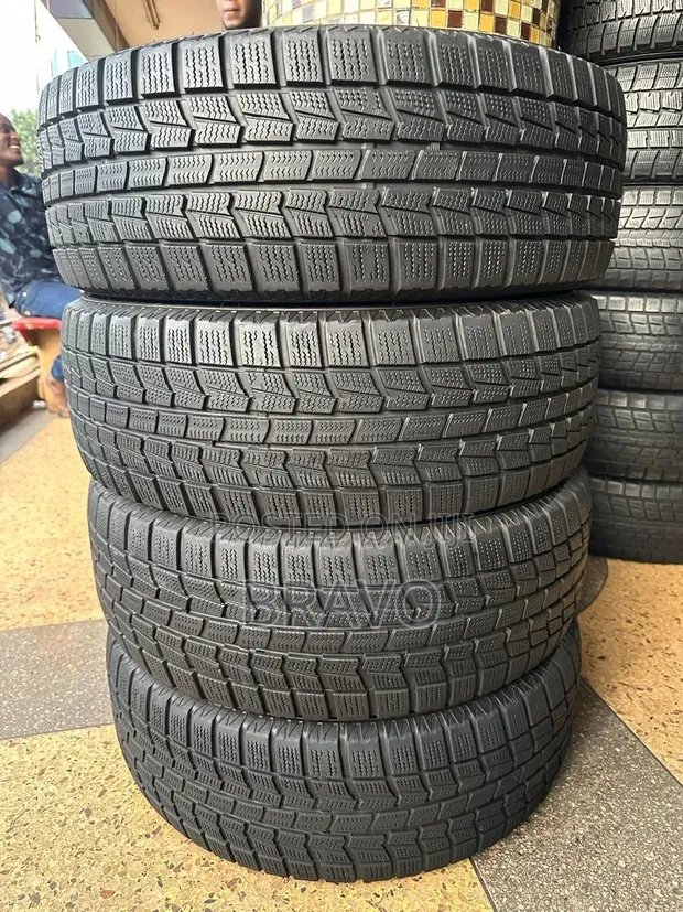 215/60R16 Yokohama Tires (Used) - 1
