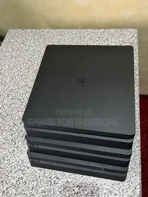 FXT PS4 Slim 500GB Chipped - 8 Games (UK Used)