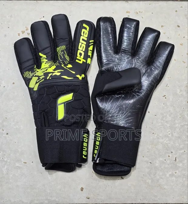 Brand New Goalkeeper Gloves - 1