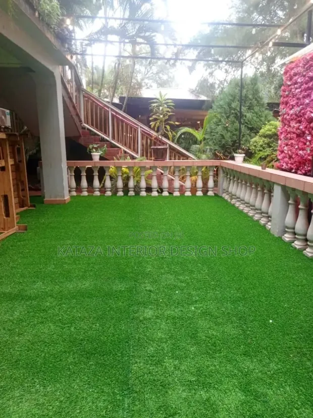 Artificial Grass Carpet - Quality & Easy Maintenance - 1