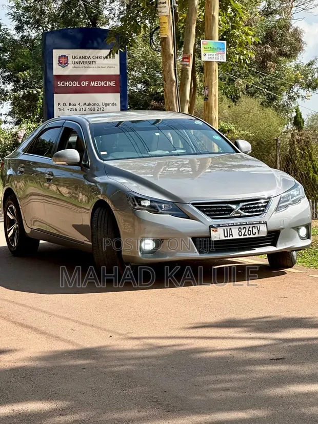 Toyota Mark X 2013 Silver - 1