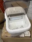 Yesido Ice Making Machine - Rapid Portable Ice Maker - 3
