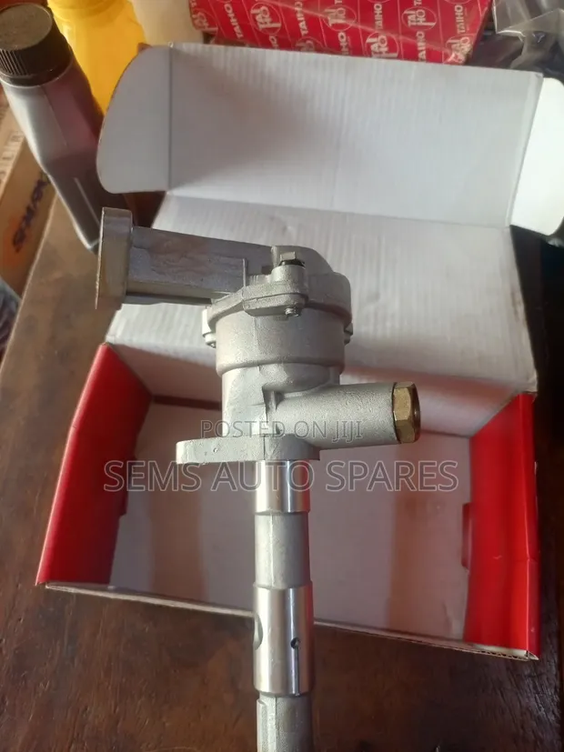 Brand New Tow Oil Pump for Toyota 3Y Engine - 1