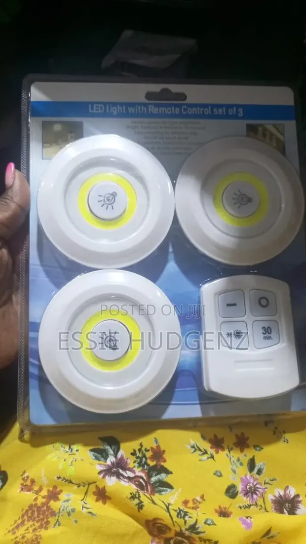 LED Puck Lights with Remote (3pcs) - 1