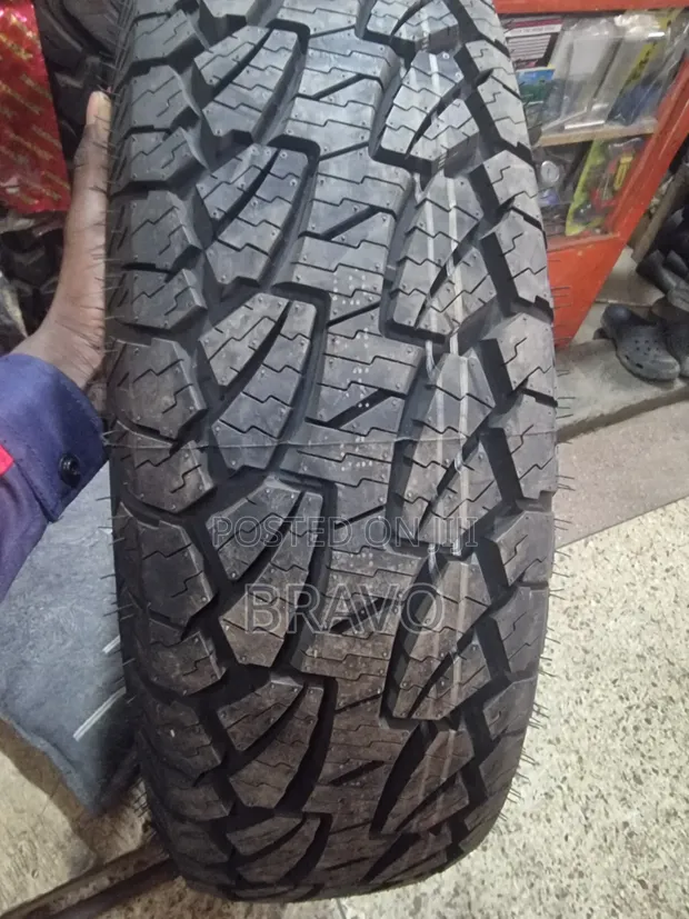 215/70R16 Tyres for Toyota RAV4, Noah - 1