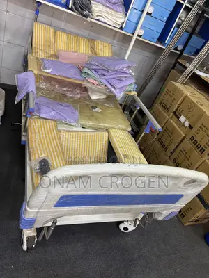 3-Crank Manual Hospital Bed with Wheels