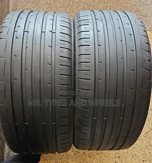 275/35 R19 Dunlop Tyre