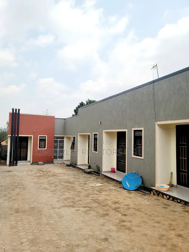 7-Bedroom Duplex for Sale in Seguku-Katale - 1