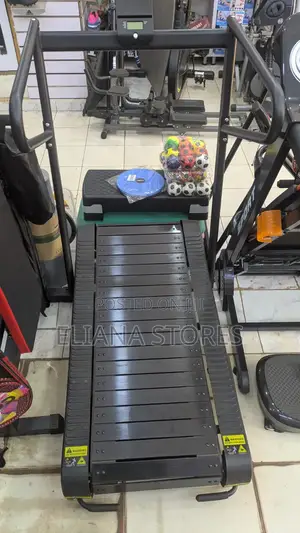 Manual Curved Treadmill - Self-Powered